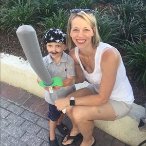 Meet your Posher, Emily